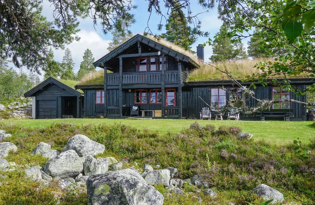 Gorgeous home in Rendalen with sauna