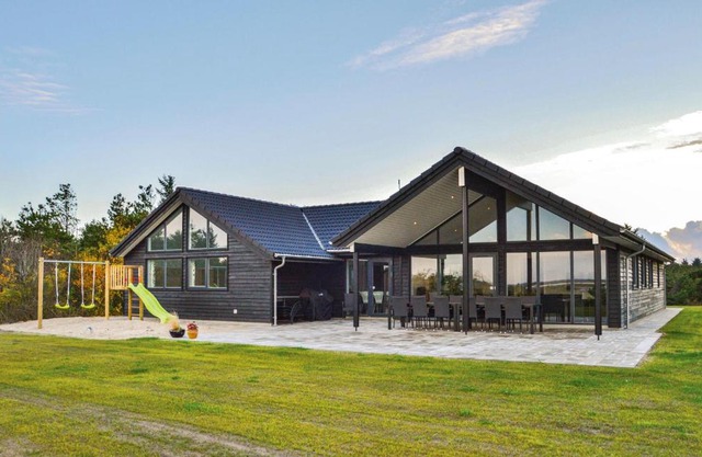 Gorgeous Home In Ringkøbing With Sauna