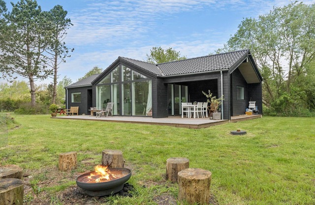 Gorgeous home in Rødby with WiFi