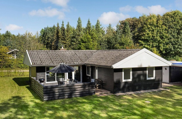 Gorgeous home in Toftlund with WiFi