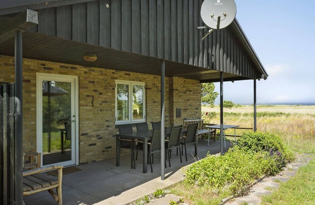 Gorgeous home in Tranekær with kitchen
