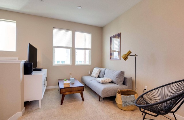 Gorgeous Milpitas 1BR w/A/C, nr Movies, Mall & Dining, by Blueground