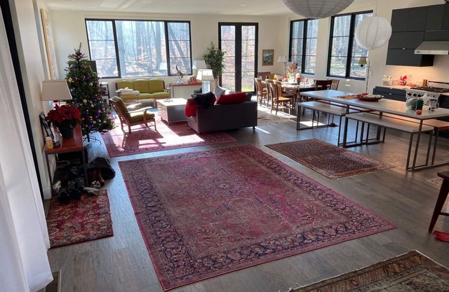 Gorgeous new house - minutes from the beach!