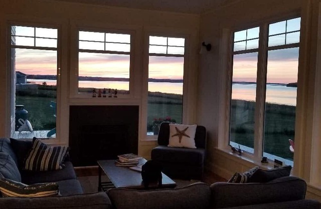 Gorgeous new ocean front beach house in popular Rustico and Brackley Beach