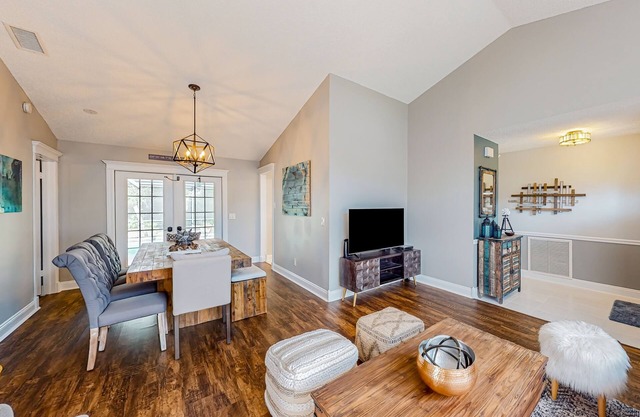 Gorgeous oasis with pool, patio, central AC, W/D, & close to the beach