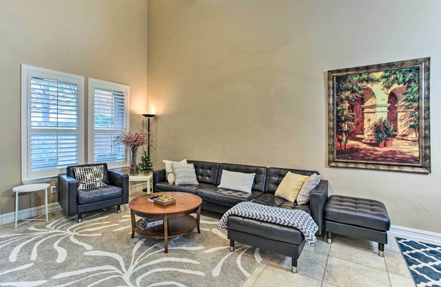 Gorgeous Plano Townhome w/Patio & Grill!