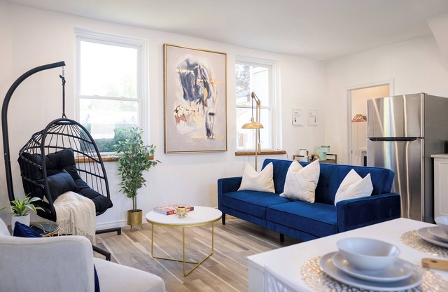 Gorgeous renovated-5 min to Main St-BBQ-Firepit-Free Sandbanks pass-Pac Man game
