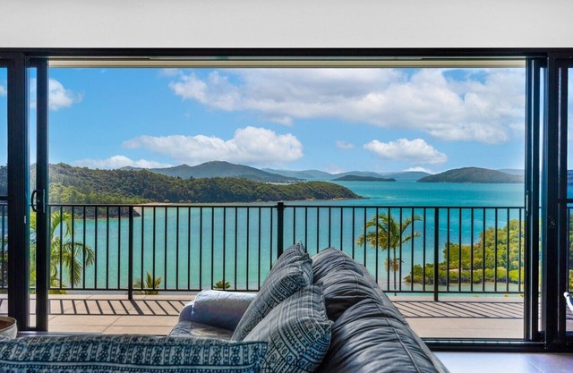 Gorgeous three-bedroom, two-bathroom home boasting uninterrupted sea views.