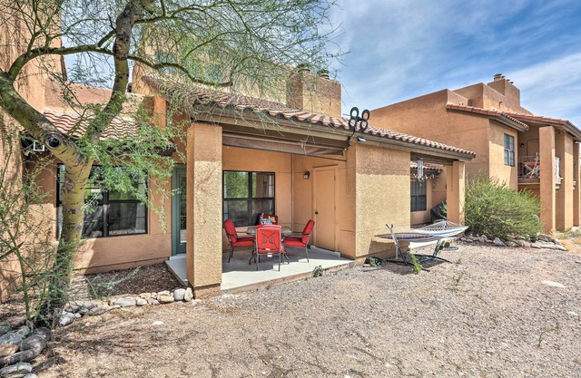 Gorgeous Tucson Getaway w/Furnished Patio!