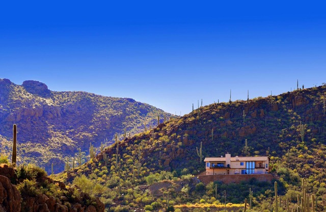 Gorgeous Tucson Mountain Retreat - Stunning Views - City Lights- Saguaro Nat. Pk