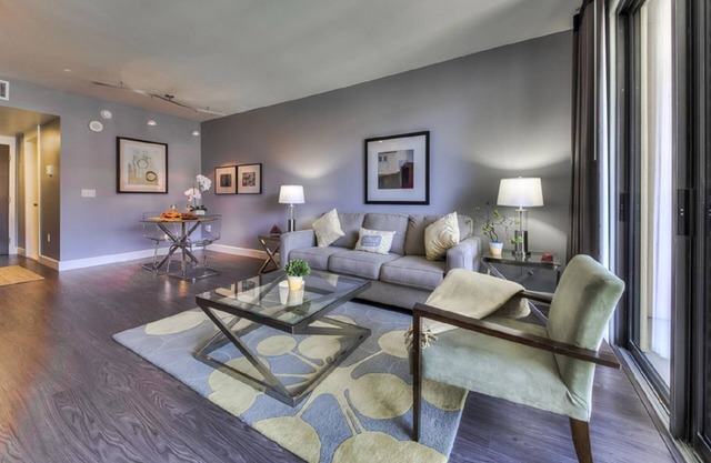 Gorgeous Views of the Lake, Mountains and Pool, Luxurious 1 bed 1 bath Apt.