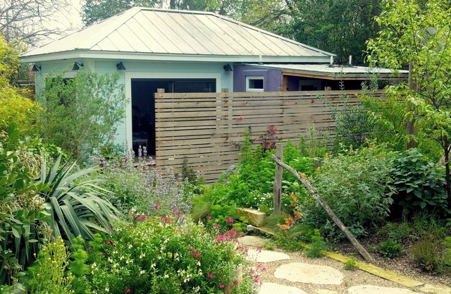 Gorgeous Zilker Guesthouse + Stunning Garden + Private Patio