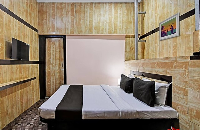Goroomgo Dash Living Kolkata