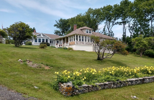 Grace's Place, a Real Maine Cottage
