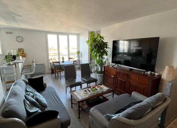 Grand appartement proche de Paris