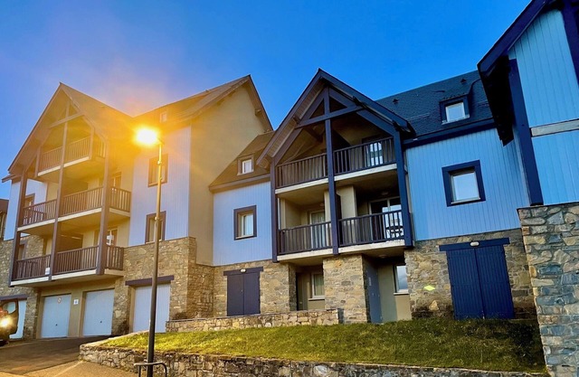 Grand appt 8 pers PEYRA'GOOD Mountain view 2 balconies Bed linen/towels/wifi included