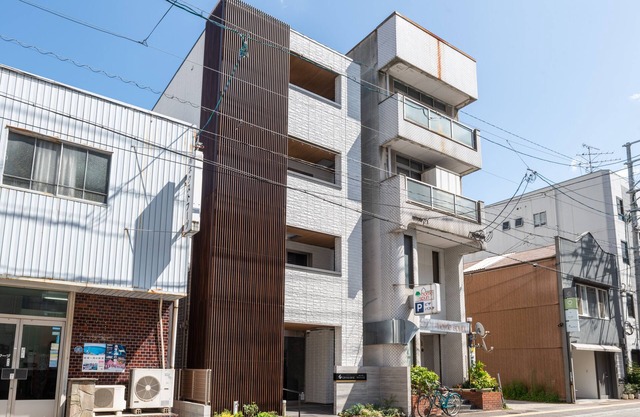 GRAND BASE Hakata Naraya