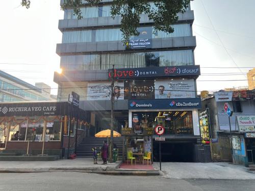 Grand Falcon Electronic City