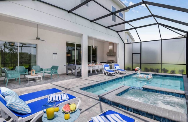 Grand Villa Near Disney w/Princess Themed BR, Pool Table, Game Loft & Theater