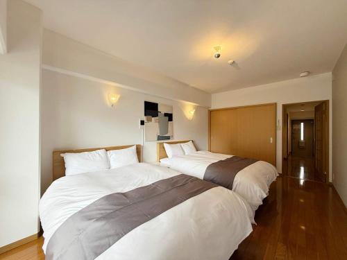 Grandeur - Quiet 1BR Near City Center Steps from Peace Park