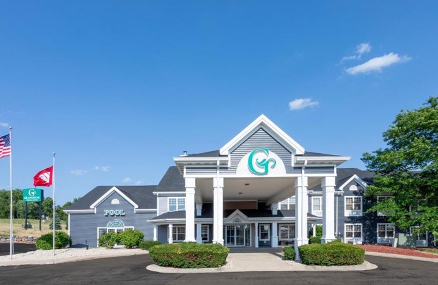 Grandstay Hotel & Suites