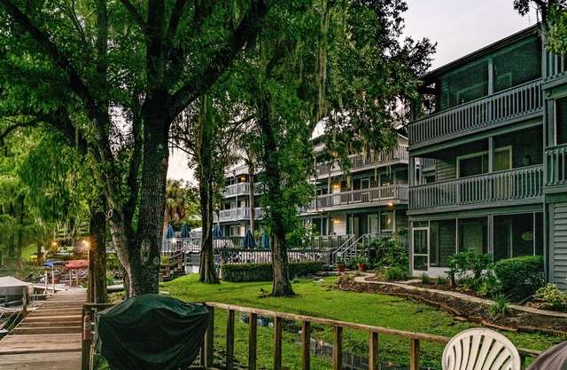 Great condo in Withlacoochee riverfront community - pool & hot tub access