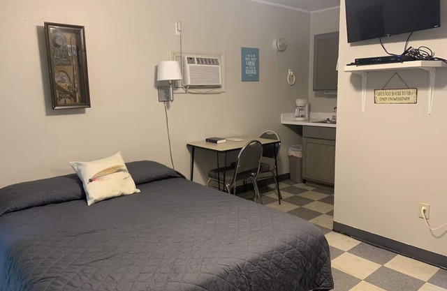 Great for Fisherman-Cabin 13