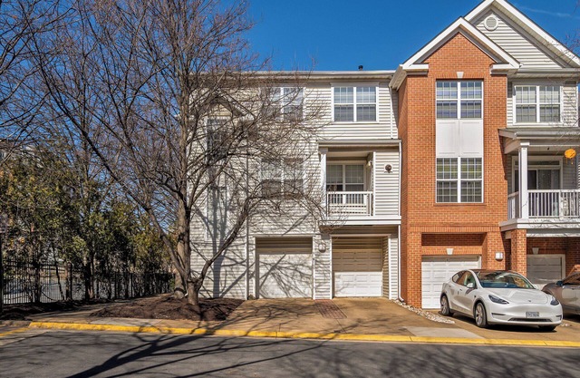 Great location in Virgina Tysons area 2 bedroom