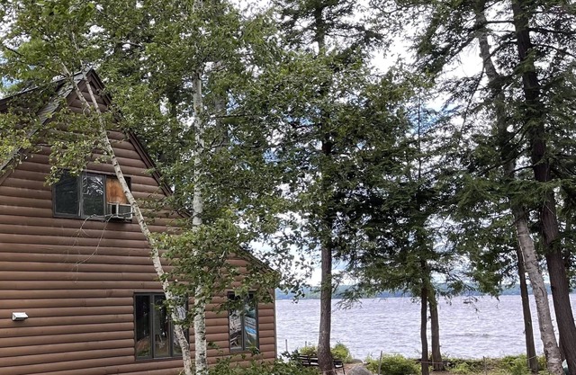 Great Pond Waterfront: Dog-friendly Home Near Colby College