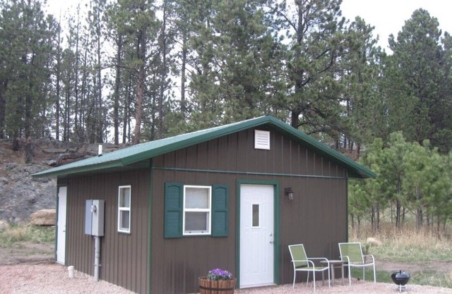 Great Quiet Location! Close to all the Attractions!