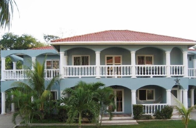Great Value, Beautiful, Modern Condo 2 Br/2 Bath, Location, Location.