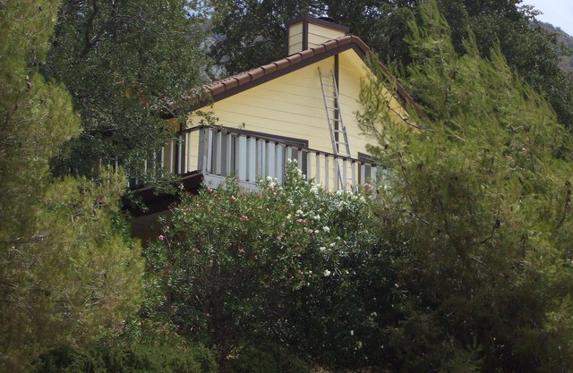 Great Views - 2 Miles from Sequoia National Park - DOG friendlyn