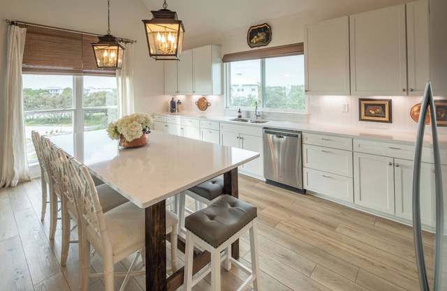 Great Views! Gorgeous Home in Surfside