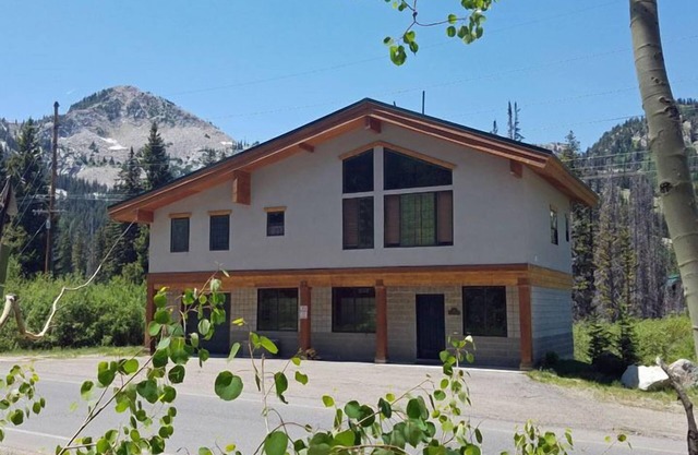 Great Western by Cottonwood Lodging