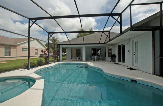 Greater Groves-4 Bedrooms Home Wpool-5204Gg