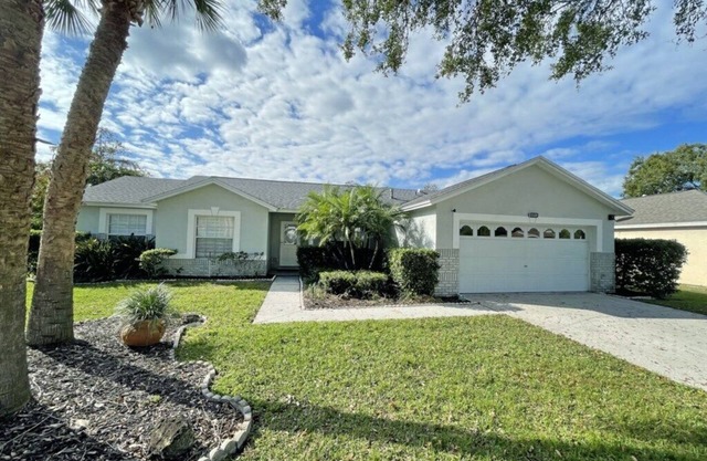 Greatest Grove - 4 bedroom villa with sunny private pool
