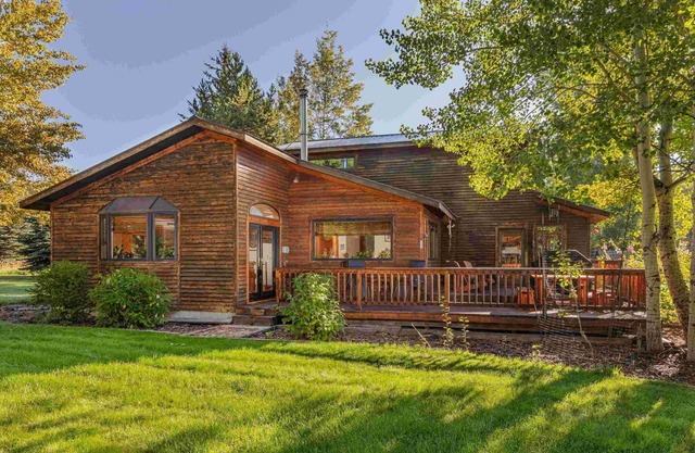 Green Circle Lodge: Quiet getaway in Wilson with Mountain views