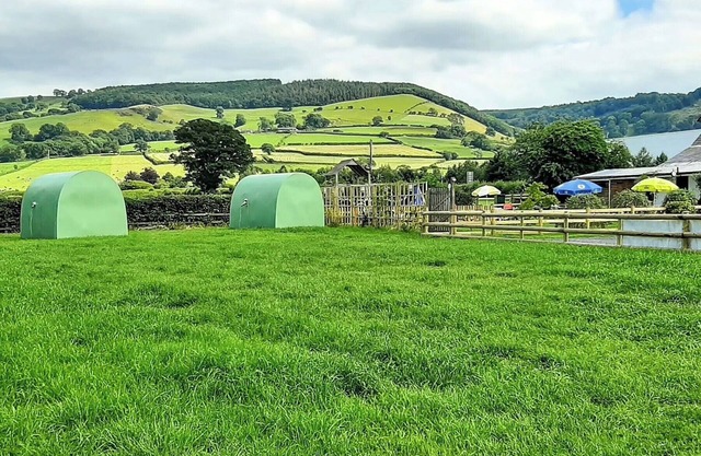 Green Dragon and Kitchen Pod - Sleeps 2 & Parking