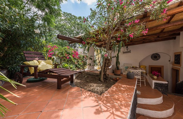 Green studio apartment in Salina Aeolian Islands 900 meters from the sea CIR:19083037C100309