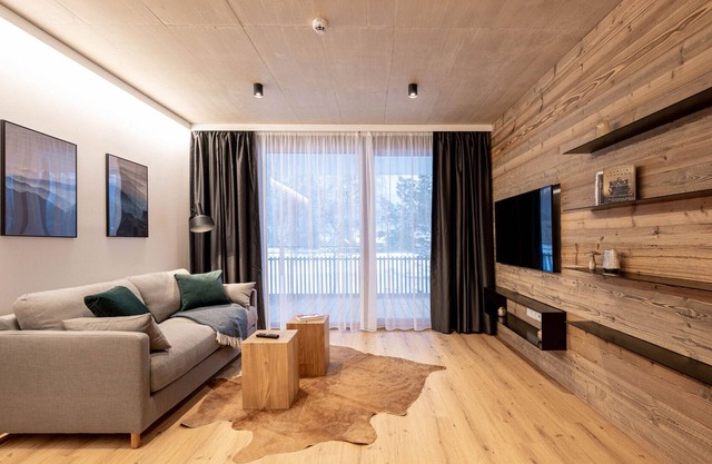GRIMMINGlofts Top 6