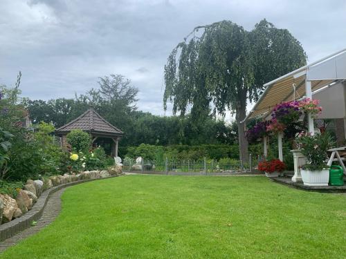 Großes Haus mit Top-Garten mitten in Haselünne
