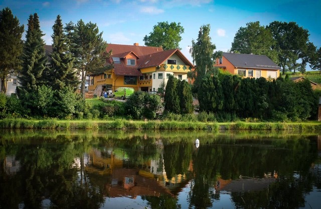 Großzügige Ferienwohnung am Badeweiher in der Oberpfalz