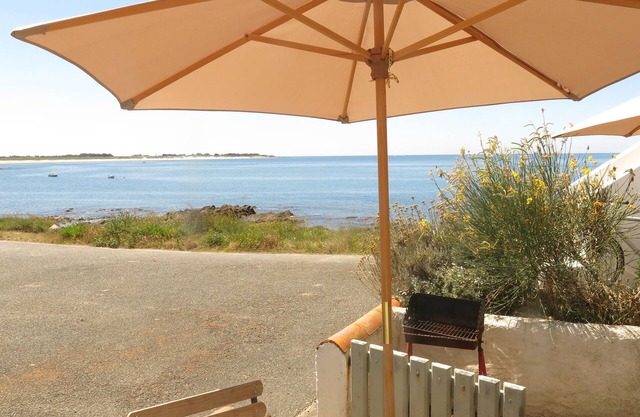 GROUND-FLOOR APARTMENT - SOUTH-FACING SEA VIEW - DIRECT ACCESS TO BEACHES
