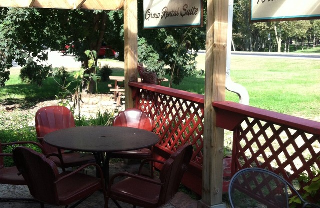 Group comfort and style on the Great River Highway of Western Wisconsin