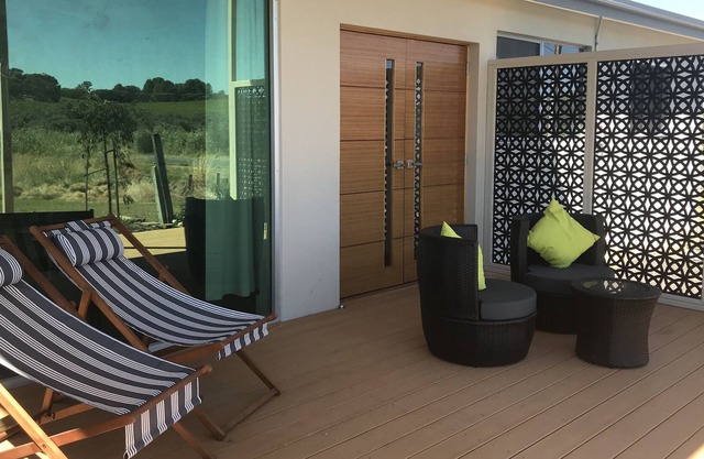 Grove and Vine B and B luxury accommodation - McLaren Vale