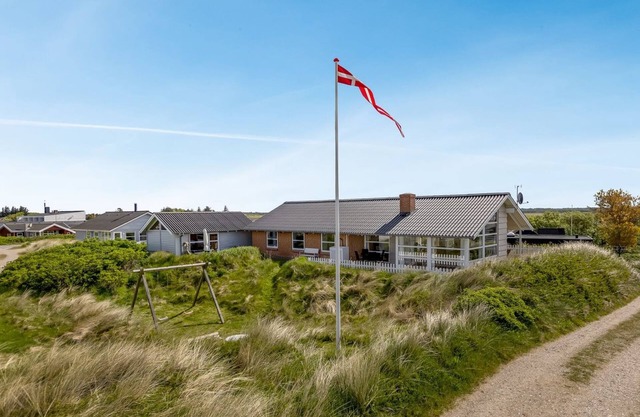 "Gudmar" - 500m from the sea by Interhome
