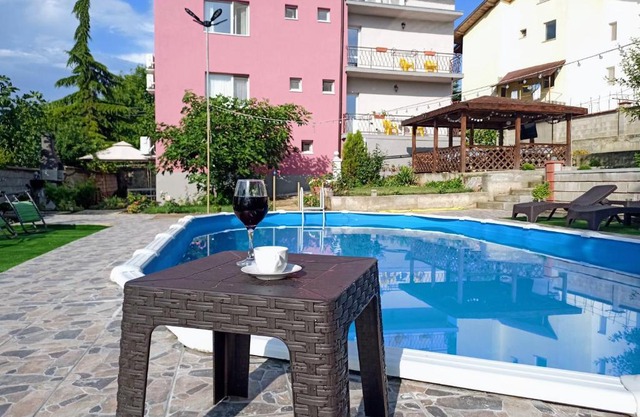 Guest House 51