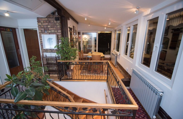 Guest house Halvat
