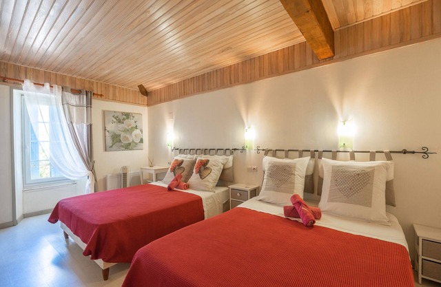Guest Room 'Coup De Cœur' with Shared Terrace, Private Garden, and Wi-Fi
