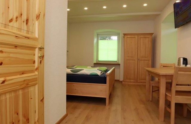 Guest room Löwenzahn Hof Stallegg